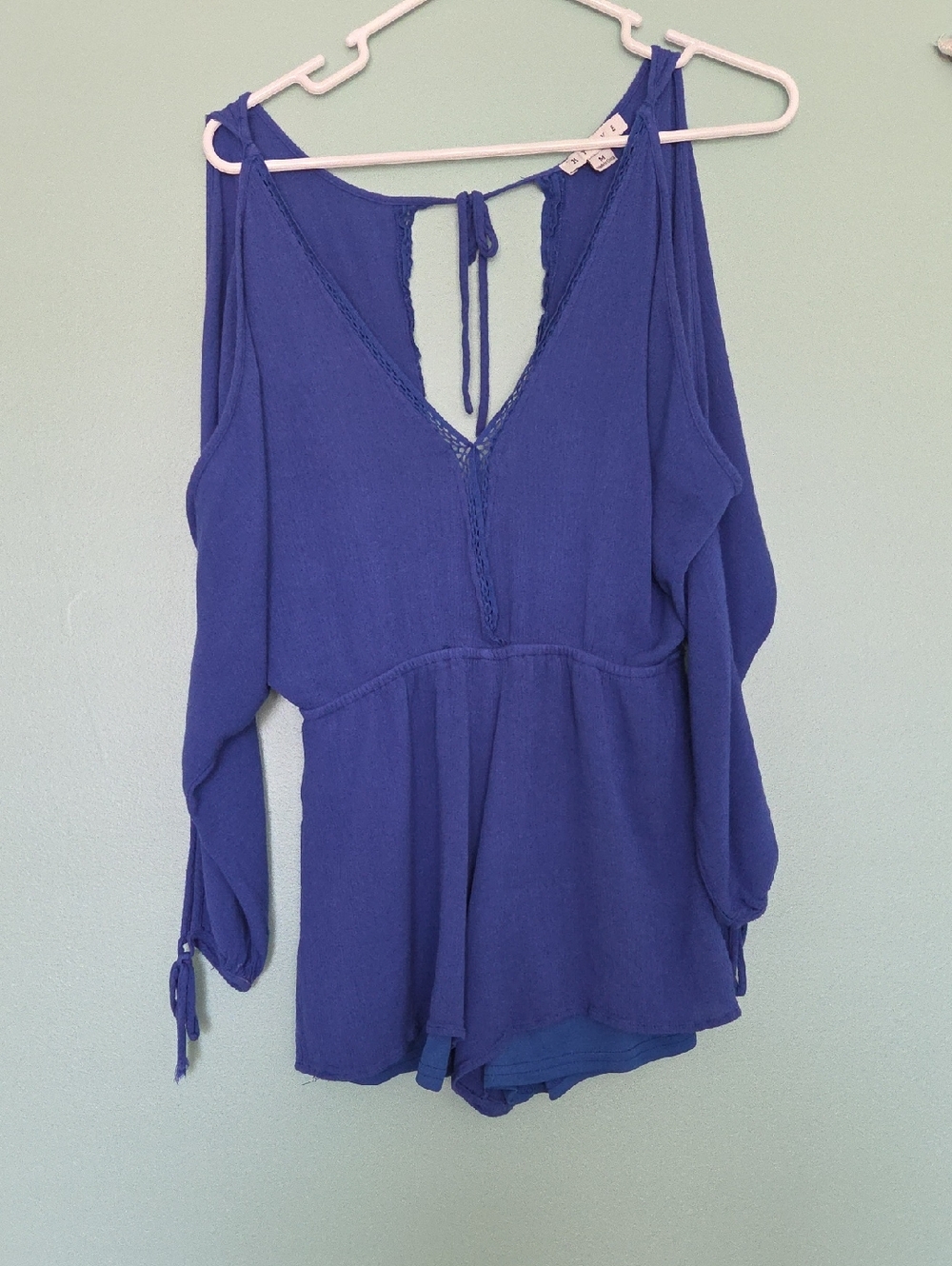 Women's V-Neck Cold-Shoulder Blouse - Deep Blue
